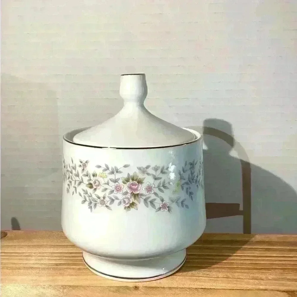 OXFORD Sugar Bowl   made in Japan  Chantilly  536